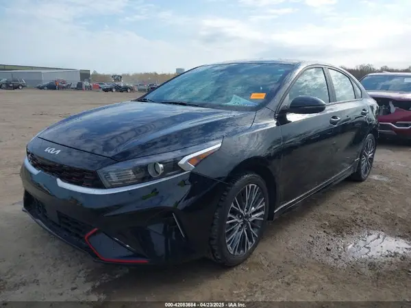 3KPF54AD0PE601172 2023 KIA FORTE - Image 2