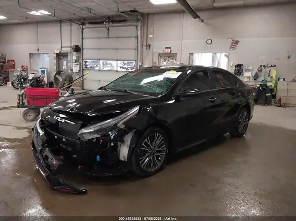 3KPF54AD0PE601205 2023 KIA FORTE - Image 2