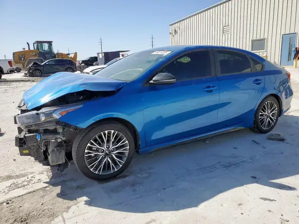 3KPF54AD0PE618084 2023 KIA FORTE - Image 1