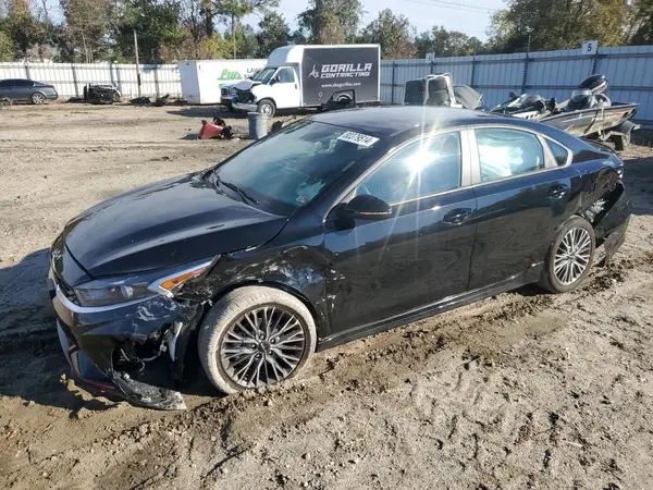 3KPF54AD0PE620143 2023 KIA FORTE - Image 1