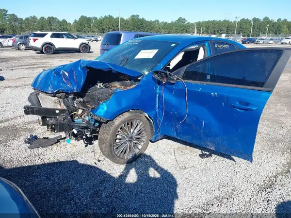 3KPF54AD0PE624063 2023 KIA FORTE - Image 2