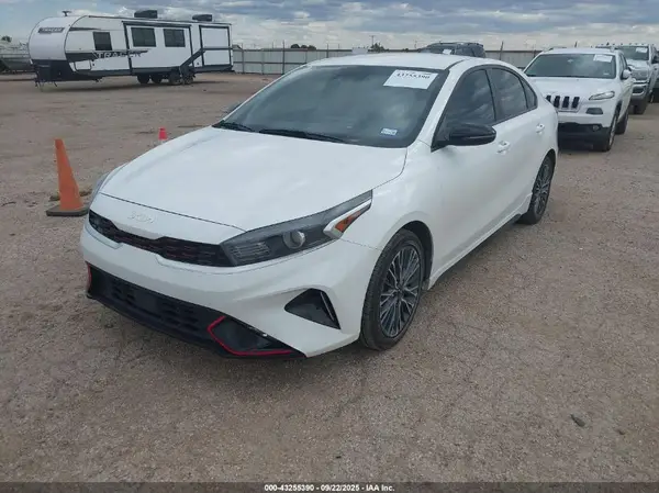 3KPF54AD0PE627917 2023 KIA FORTE - Image 2