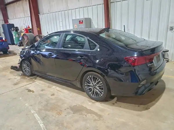 3KPF54AD0PE634348 2023 KIA FORTE - Image 2
