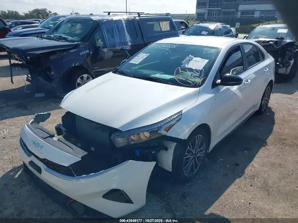 3KPF54AD0PE643485 2023 KIA FORTE - Image 2