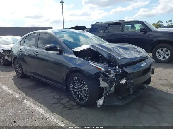 3KPF54AD0PE657225 2023 KIA FORTE - Image 1