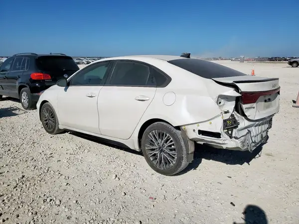 3KPF54AD0PE658407 2023 KIA FORTE - Image 2