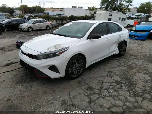 3KPF54AD0PE668807 2023 KIA FORTE - Image 2