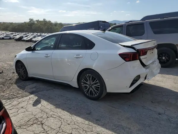 3KPF54AD0PE673327 2023 KIA FORTE - Image 2