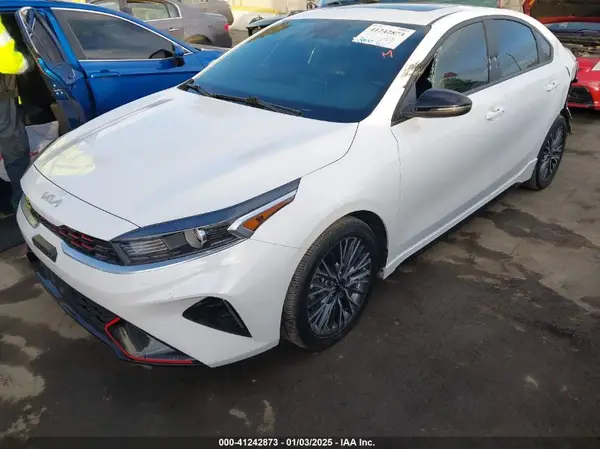 3KPF54AD0PE673666 2023 KIA FORTE - Image 2