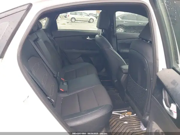 3KPF54AD0PE689379 2023 KIA FORTE - Image 8