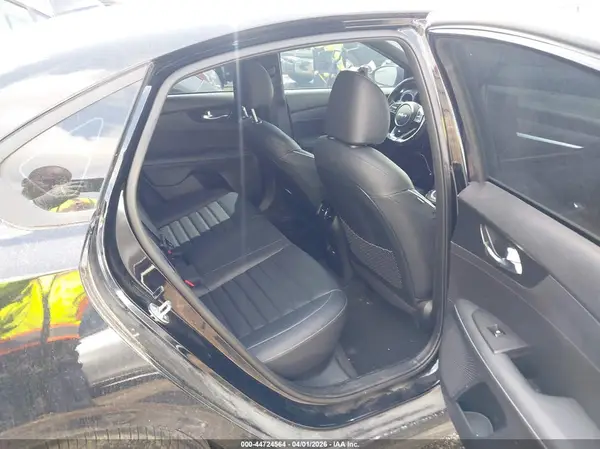 3KPF54AD0RE691121 2024 KIA FORTE - Image 8