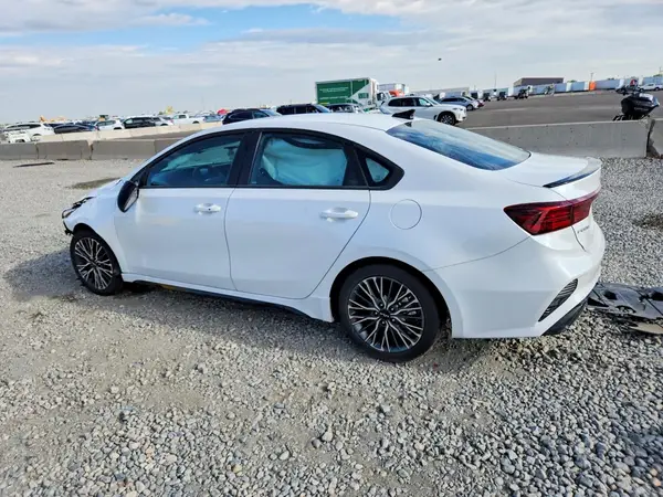 3KPF54AD0RE701128 2024 KIA FORTE - Image 2