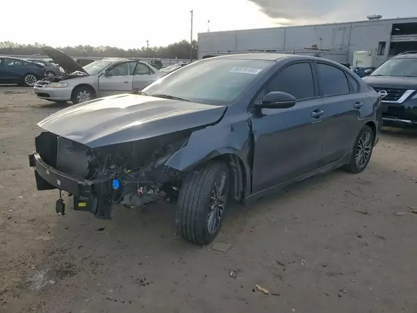 3KPF54AD0RE703025 2024 KIA FORTE - Image 1