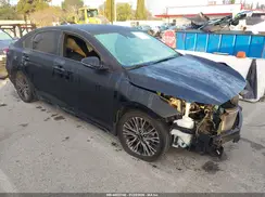 3KPF54AD0RE705695 2024 KIA FORTE
