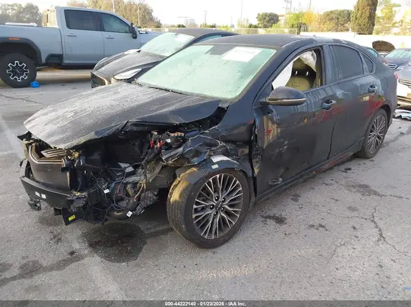 3KPF54AD0RE705695 2024 KIA FORTE - Image 2