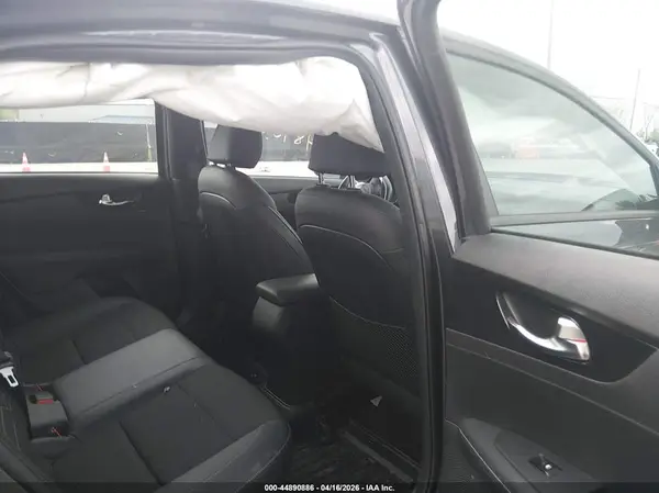 3KPF54AD0RE713330 2024 KIA FORTE - Image 8