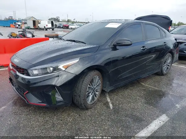 3KPF54AD0RE717037 2024 KIA FORTE - Image 2