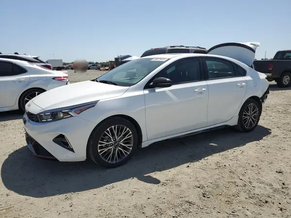 3KPF54AD0RE720276 2024 KIA FORTE - Image 1