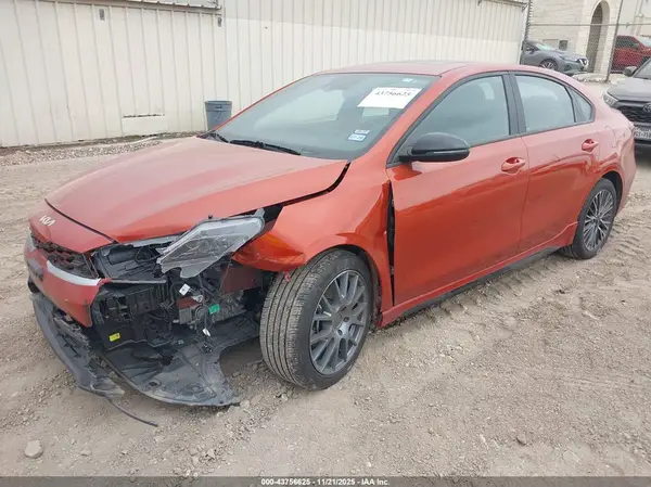 3KPF54AD0RE724750 2024 KIA FORTE - Image 2