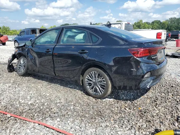 3KPF54AD0RE724781 2024 KIA FORTE - Image 2