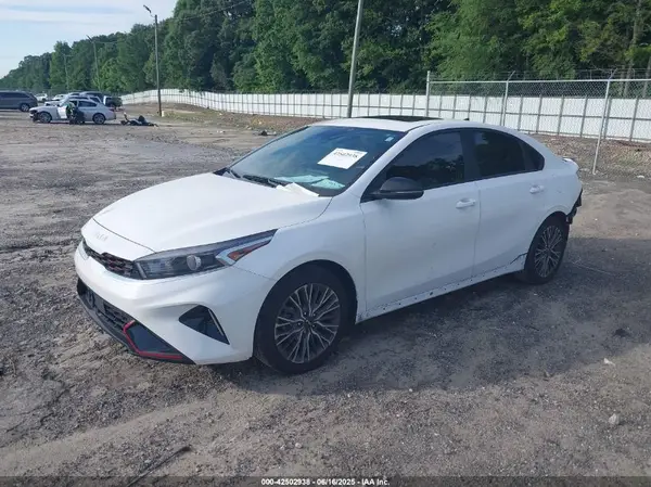 3KPF54AD0RE726840 2024 KIA FORTE - Image 2