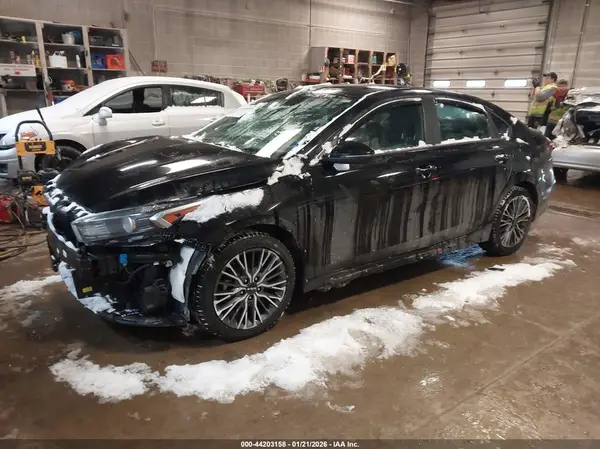 3KPF54AD0RE727728 2024 KIA FORTE - Image 2