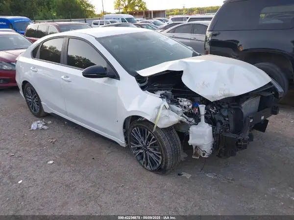 3KPF54AD0RE730578 2024 KIA FORTE - Image 1