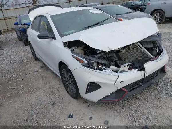 3KPF54AD0RE730581 2024 KIA FORTE - Image 1