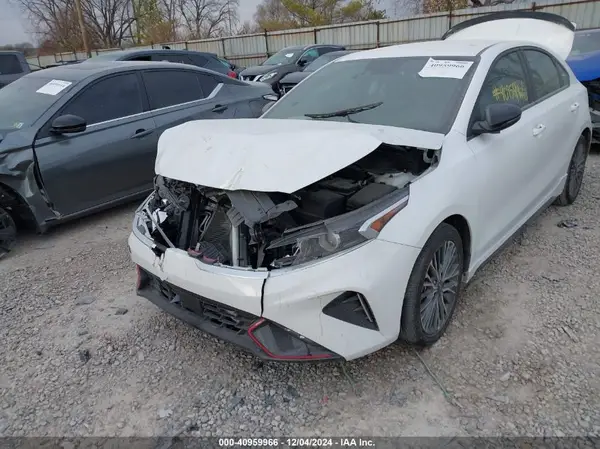 3KPF54AD0RE730581 2024 KIA FORTE - Image 2