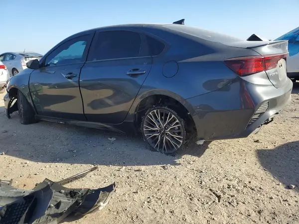 3KPF54AD0RE732797 2024 KIA FORTE - Image 2