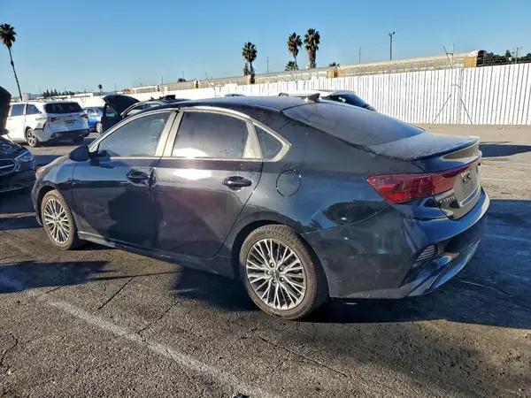 3KPF54AD0RE738115 2024 KIA FORTE - Image 2