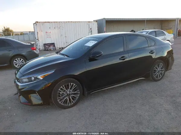 3KPF54AD0RE738888 2024 KIA FORTE - Image 2