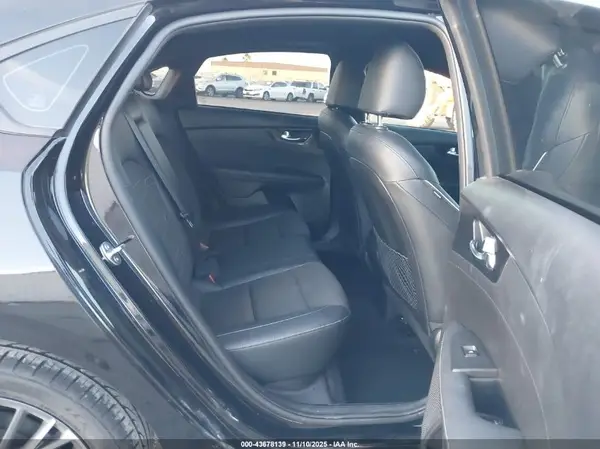3KPF54AD0RE738888 2024 KIA FORTE - Image 8
