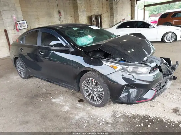 3KPF54AD0RE742035 2024 KIA FORTE - Image 1