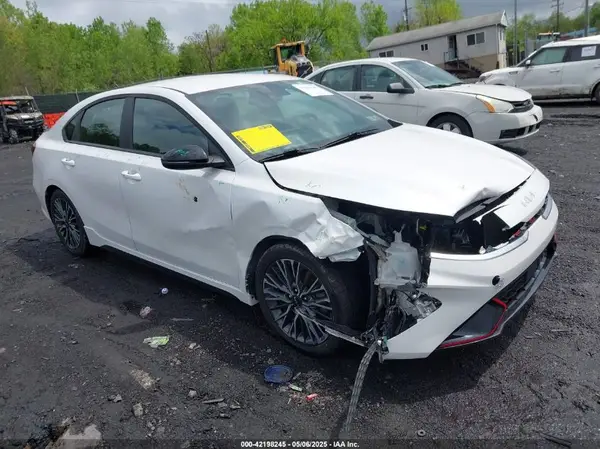 3KPF54AD0RE744545 2024 KIA FORTE - Image 1