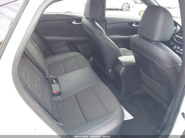 3KPF54AD0RE744545 2024 KIA FORTE - Image 8