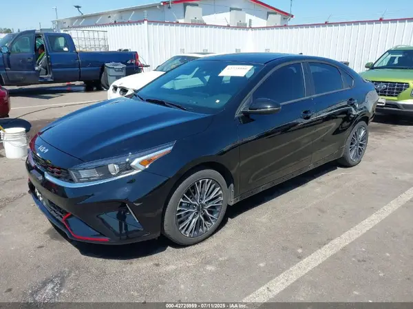 3KPF54AD0RE746747 2024 KIA FORTE - Image 2