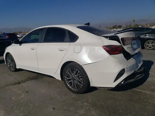 3KPF54AD0RE750667 2024 KIA FORTE - Image 2