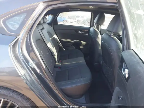 3KPF54AD0RE755965 2024 KIA FORTE - Image 8