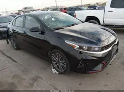 3KPF54AD0RE763404 2024 KIA FORTE