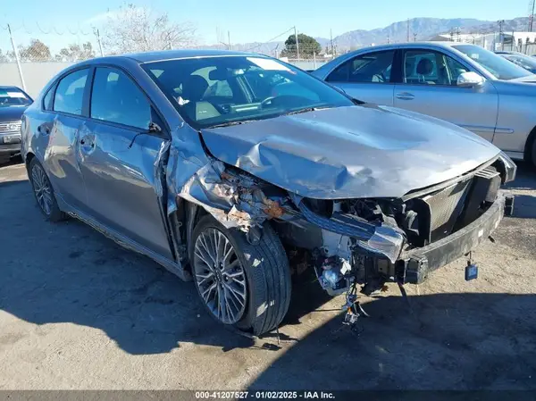 3KPF54AD0RE766044 2024 KIA FORTE - Image 1