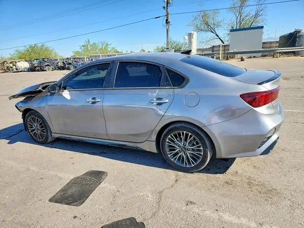 3KPF54AD0RE767520 2024 KIA FORTE - Image 2