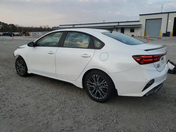 3KPF54AD0RE772958 2024 KIA FORTE - Image 2