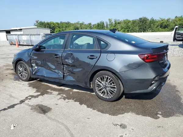 3KPF54AD0RE784804 2024 KIA FORTE - Image 2