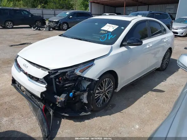 3KPF54AD0RE784933 2024 KIA FORTE - Image 2