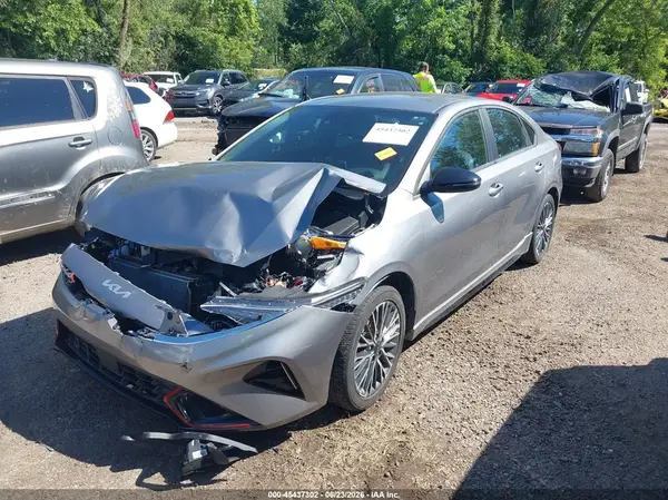 3KPF54AD0RE785175 2024 KIA FORTE - Image 2