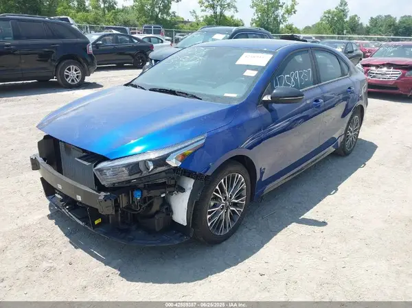 3KPF54AD0RE793177 2024 KIA FORTE - Image 2