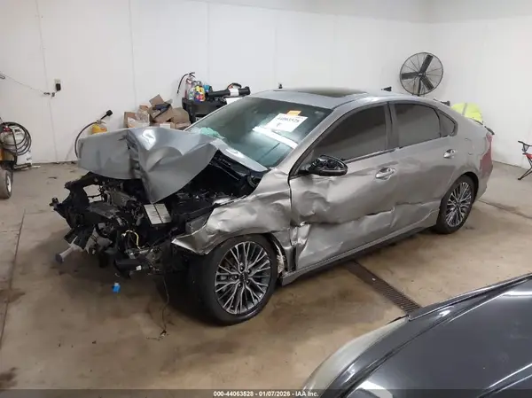 3KPF54AD0RE793566 2024 KIA FORTE - Image 2