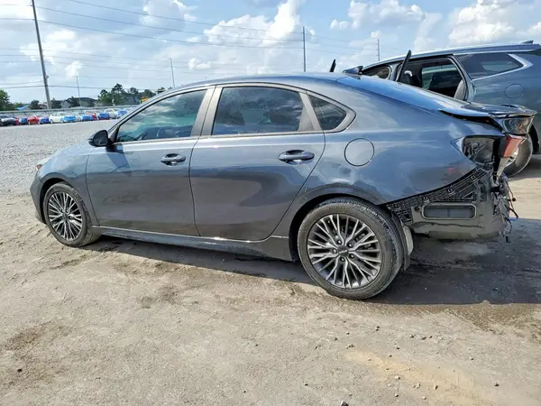 3KPF54AD0RE799559 2024 KIA FORTE - Image 2