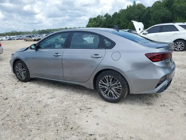 3KPF54AD0RE810608 2024 KIA FORTE - Image 2